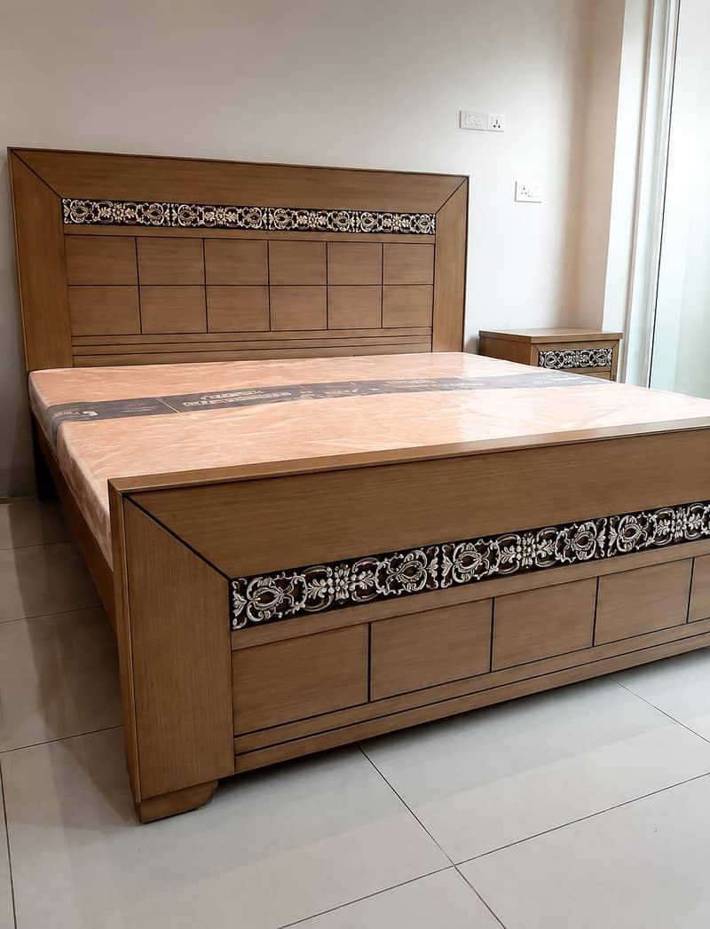 king size Double bed 0