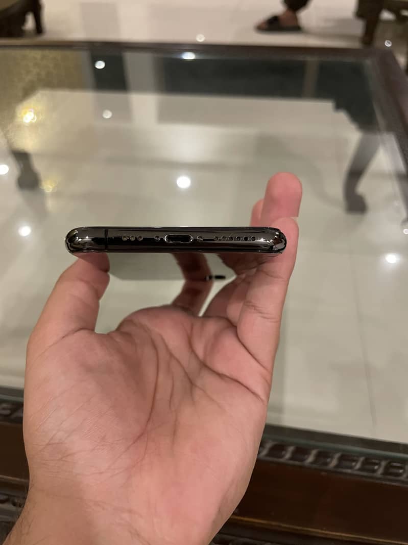iPhone xs 5