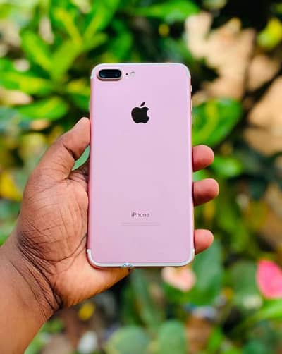 iphone 7plus go watsap number 03)( 09)(37)(13)( 784