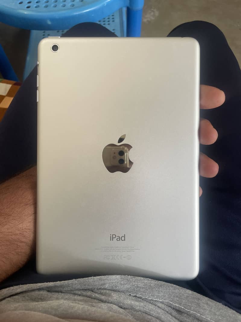 Apple iPad mini 1