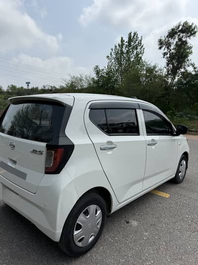 Daihatsu Mira 2022