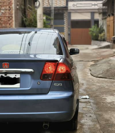 Honda Civic EXi 2004 Model