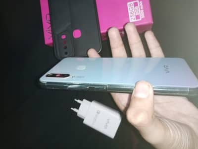 Vivo Y17
