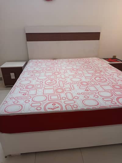 queen bed with built in drawers  and mattress