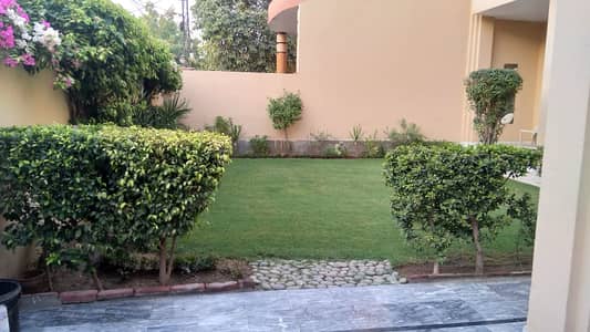 14 Marla House For Sale In Beautiful Officers Colony No 1