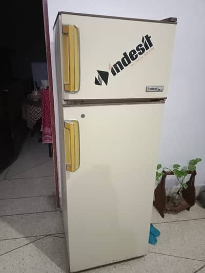 Indesit fridge for sale in working condition