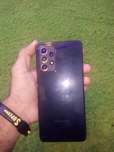 Samsung Mobile A52      urgent sell