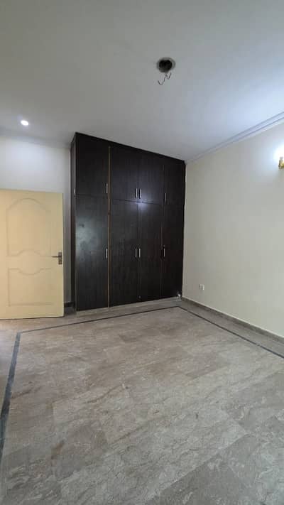 Commercial Building For Sale