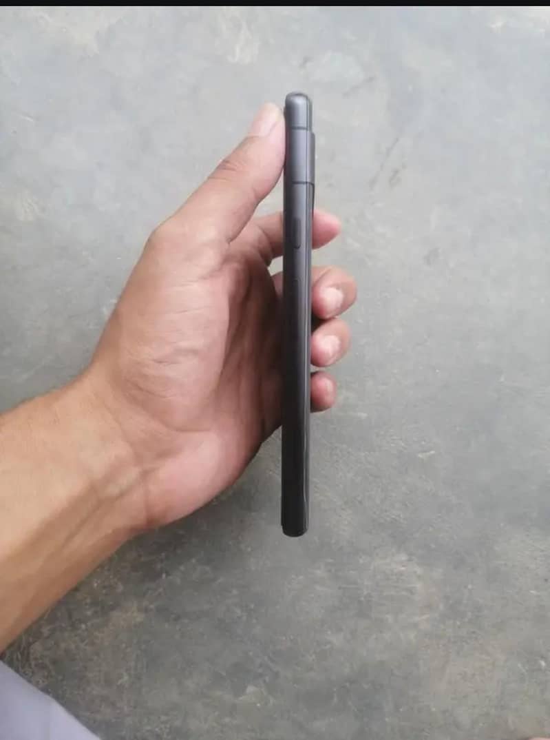 Google Pixel 7a 4