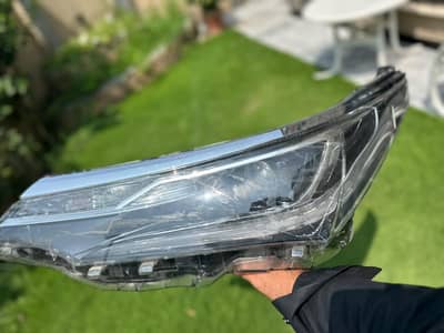 Toyota 2025 model Grande headlight for sale