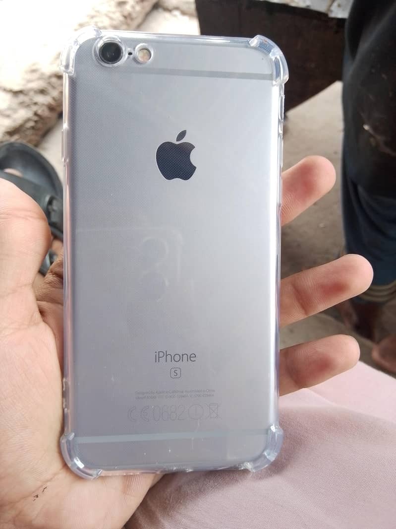 Apple iPhone 6S 1