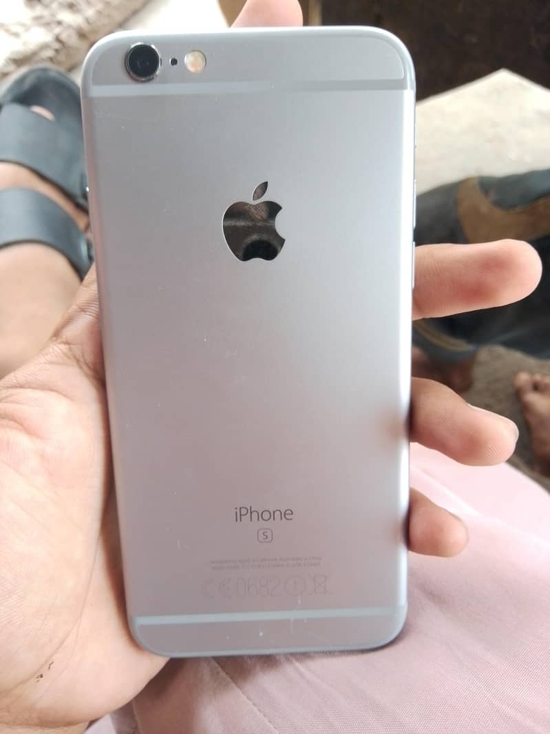 Apple iPhone 6S 2