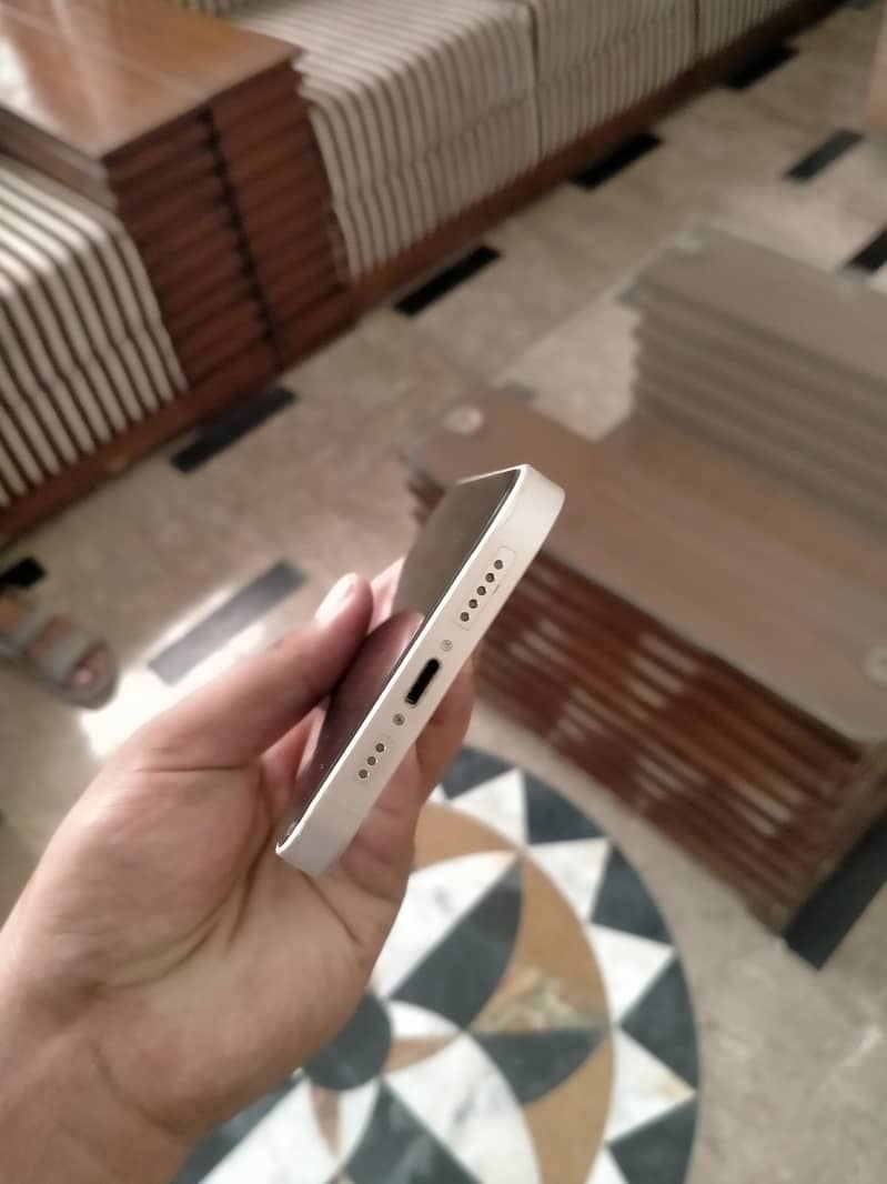 Apple iPhone 14 2