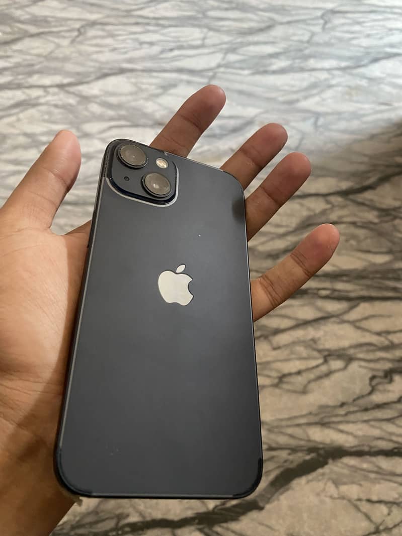 Apple iPhone 13 2