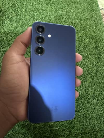 Samsung Mobile S25 [ 4 Month Sim Time ]