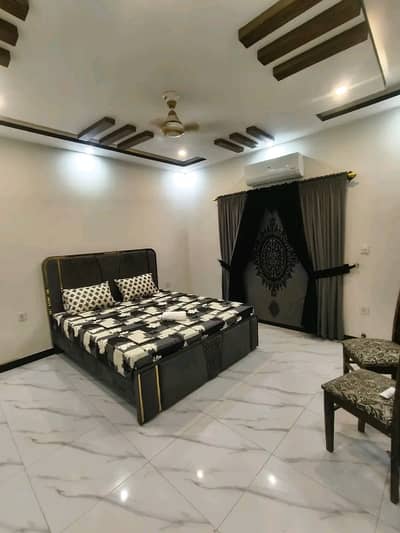 Bahria Town Phase 8 5 Marla House Up For rent