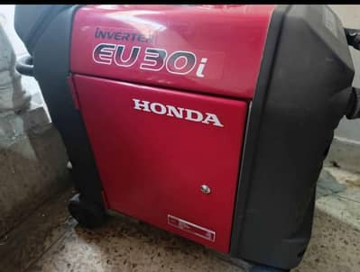 Honda Portable Inverter Generator EU30i (3.0 KVA)