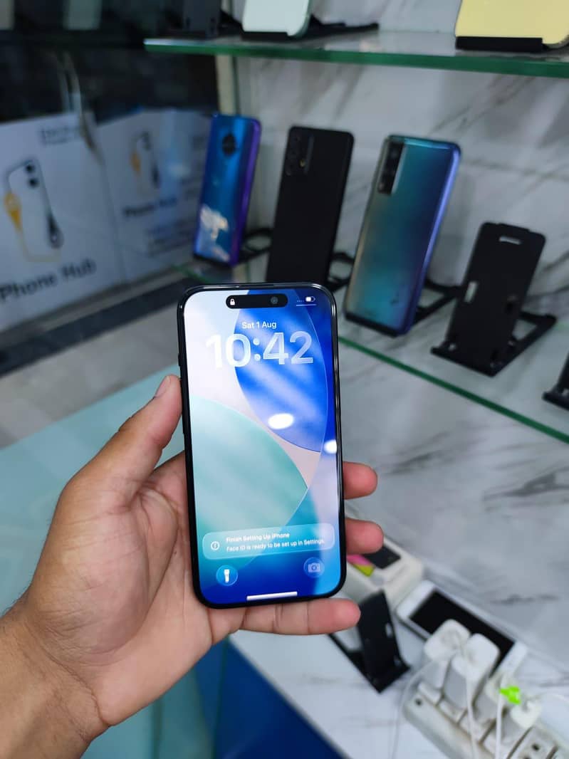 Apple iPhone 15 3
