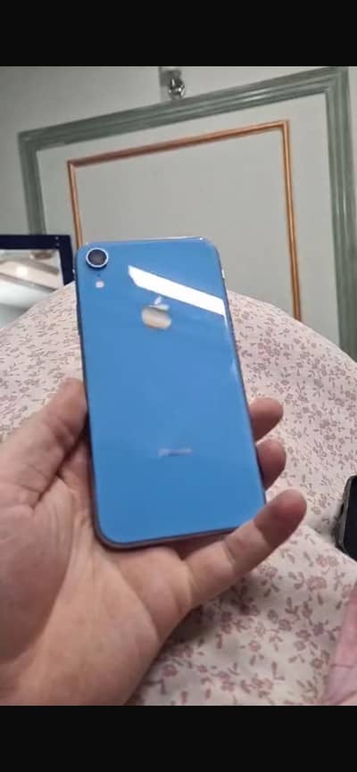 Apple iPhone XR