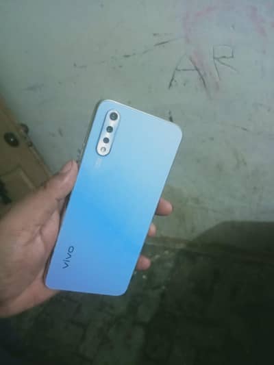vivo s1 8 256 me ha all ok ha 03083496596