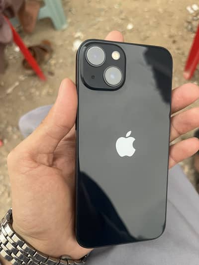 Apple iPhone 13