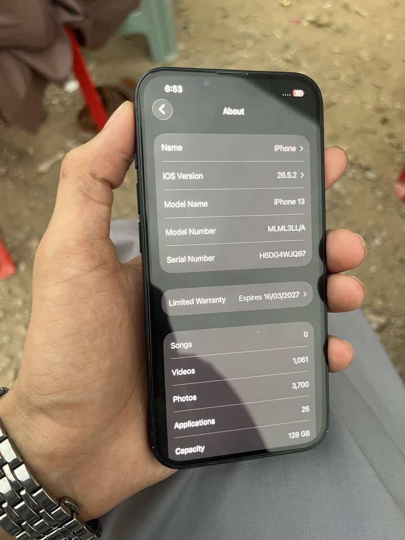 Apple iPhone 13 2