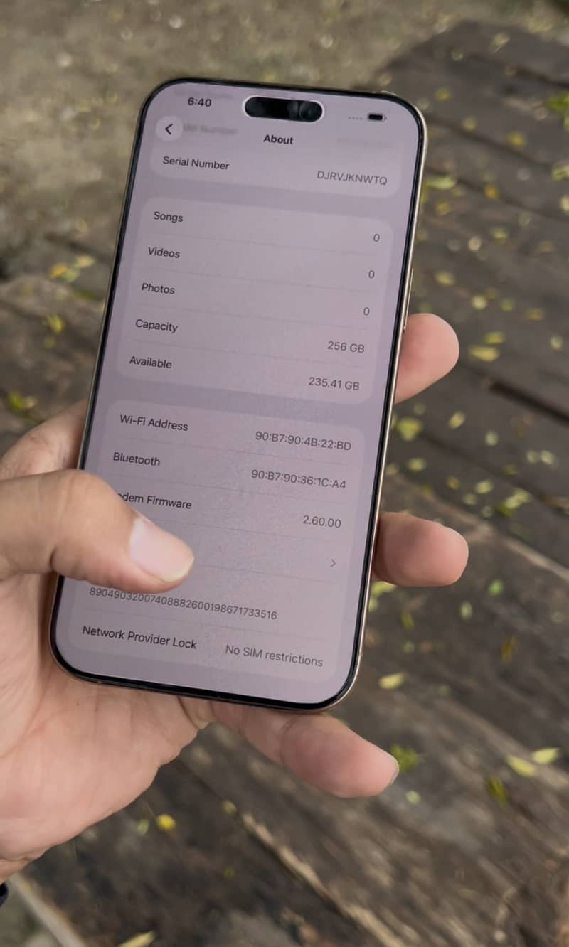 Apple iPhone 16 Pro Max 4