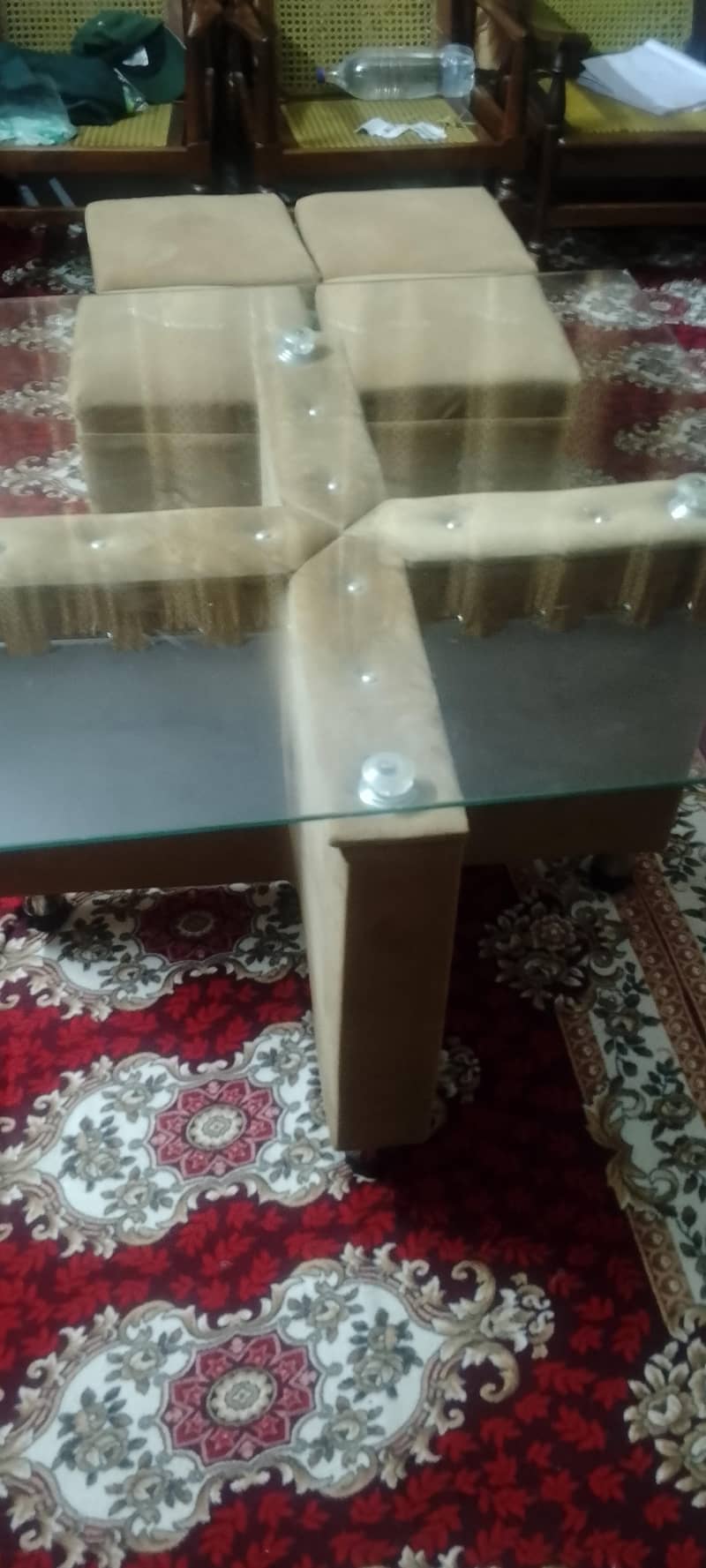 center table with 4 stools 5