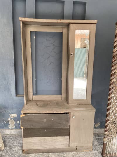 Bed set with dressing table and side tables