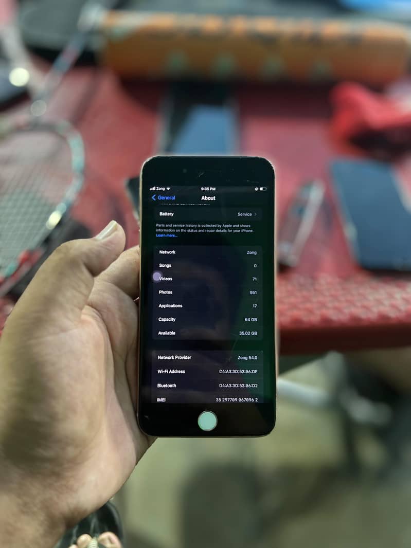 Apple iPhone 8 Plus 6