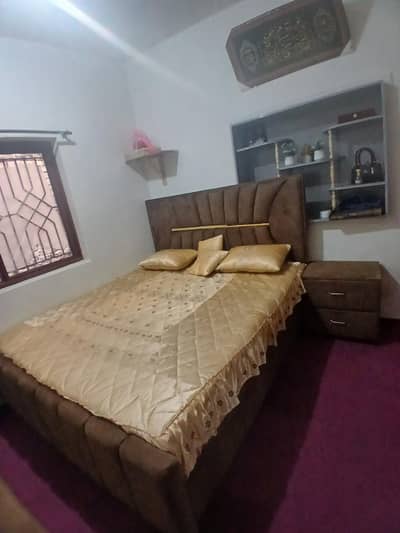 bed + dressing table