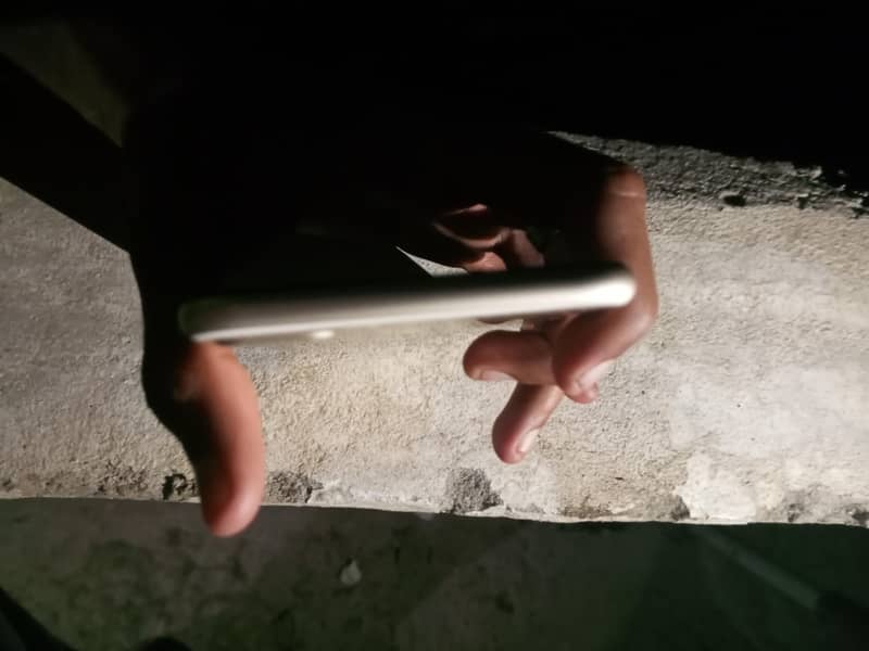Apple iPhone 7 plus 6