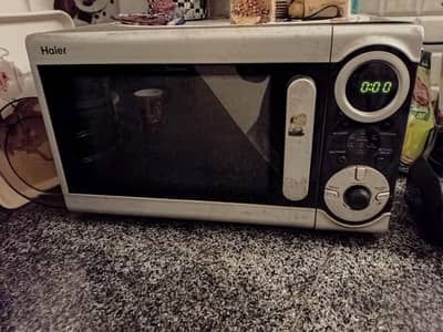 very good condition microwave