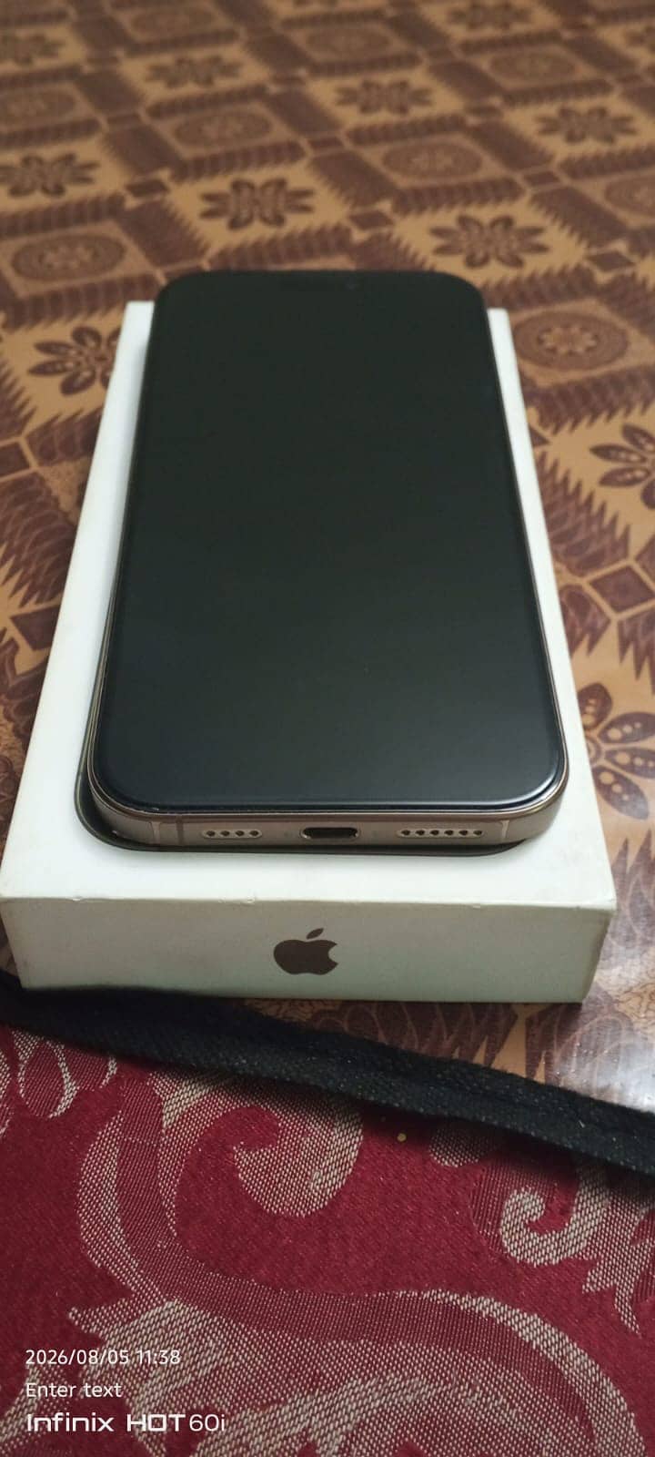 Apple iPhone 16 Pro Max 1
