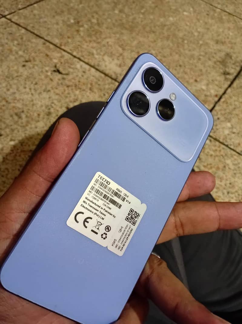 Tecno spark 40 4