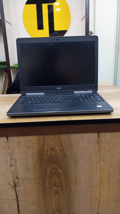 Dell Precision 7510 Workstation, Core i7 Quad-Core | 2GB Dedicated GPU