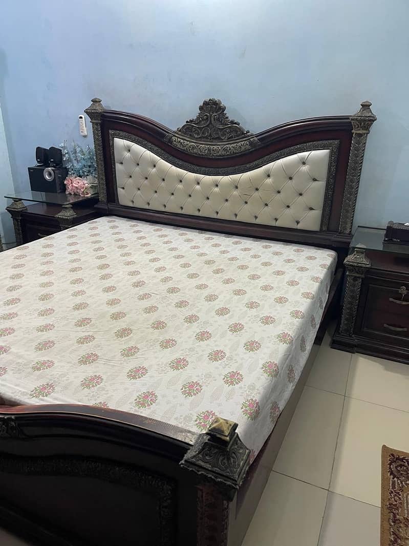 bed set , Almari, Dressing, showcase 6