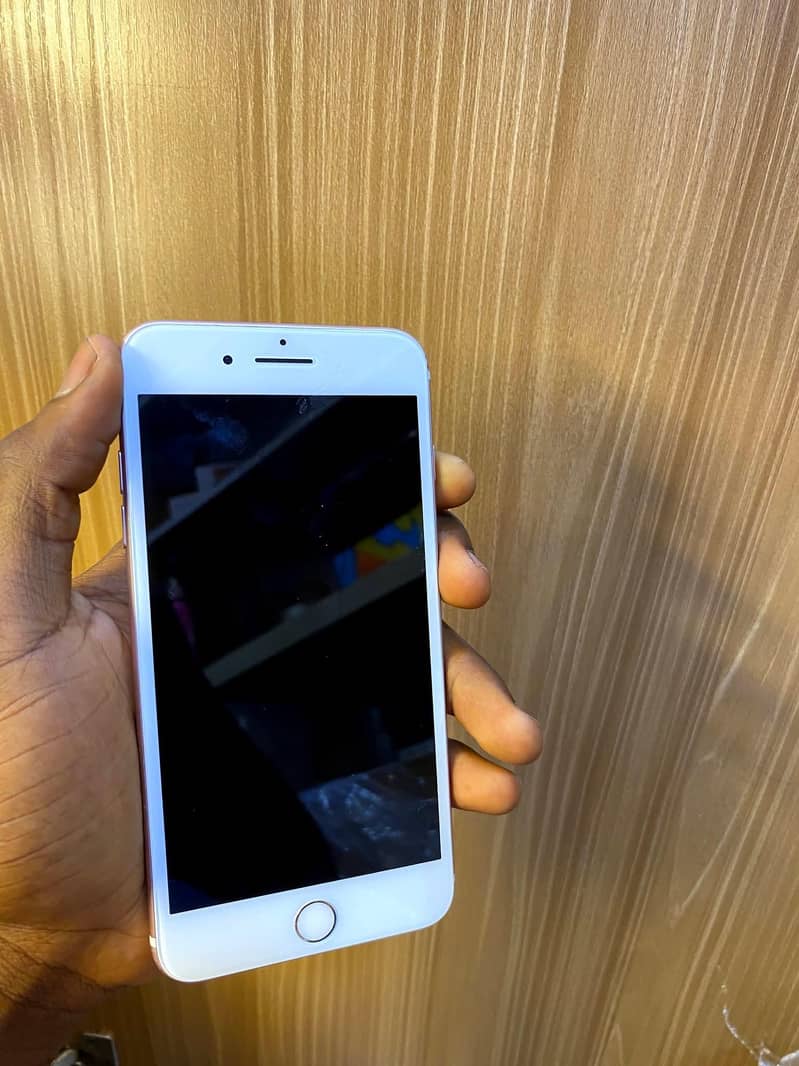 Apple iPhone 7 Plus 4