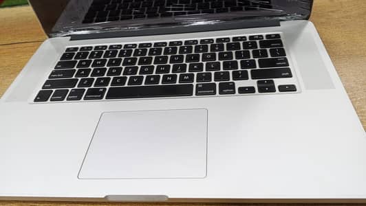 Apple MacBook Pro 15" Retina (2014),Core i7,2GB Nvidia GPU,16GB/1TB