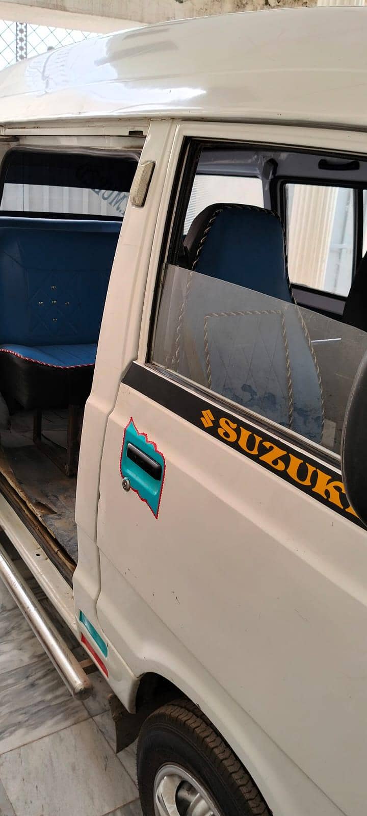 Suzuki Bolan 2010 1