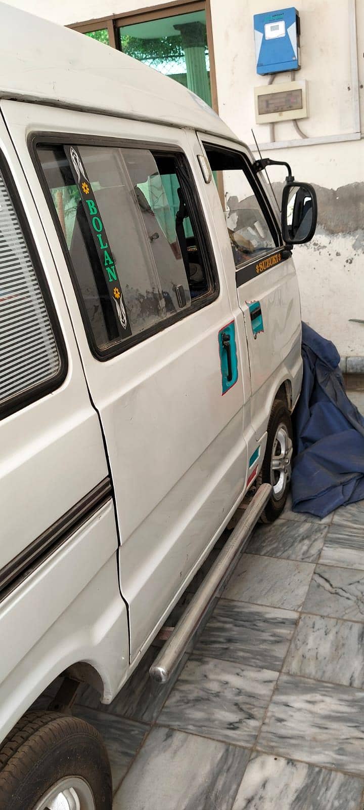Suzuki Bolan 2010 12