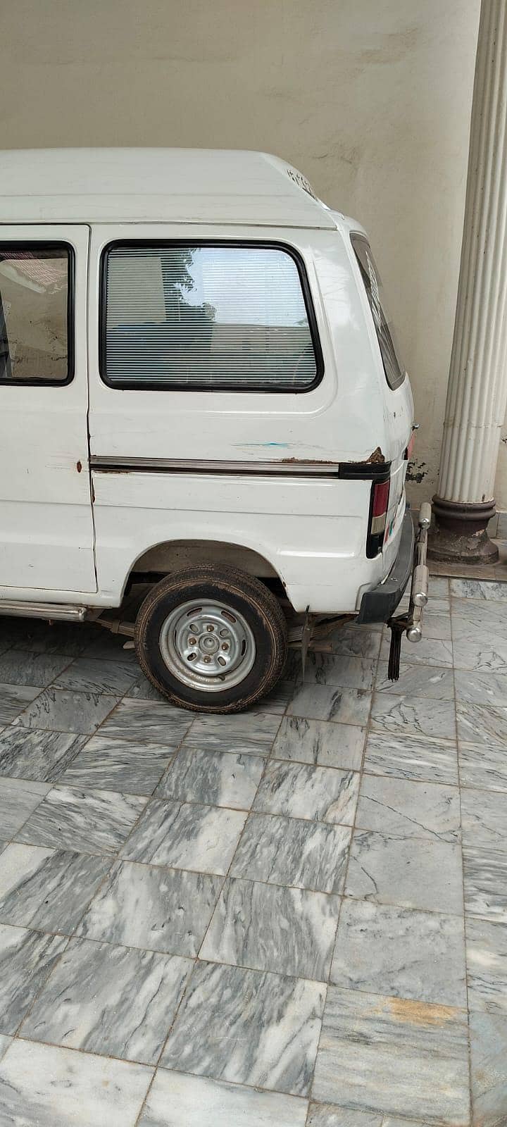 Suzuki Bolan 2010 15