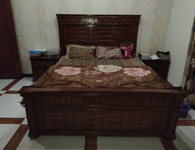 Beautiful Chinioti Bed Set in Excellent Condition