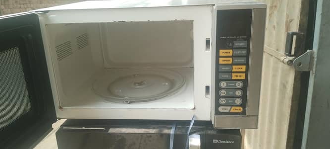 Microwave oven