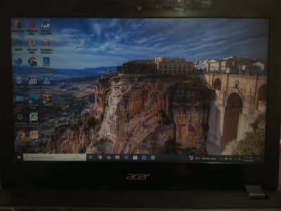 Acer Chromebook ( Windows 4/128GB)