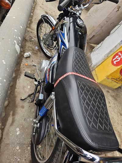 honda 125 2025 model black color