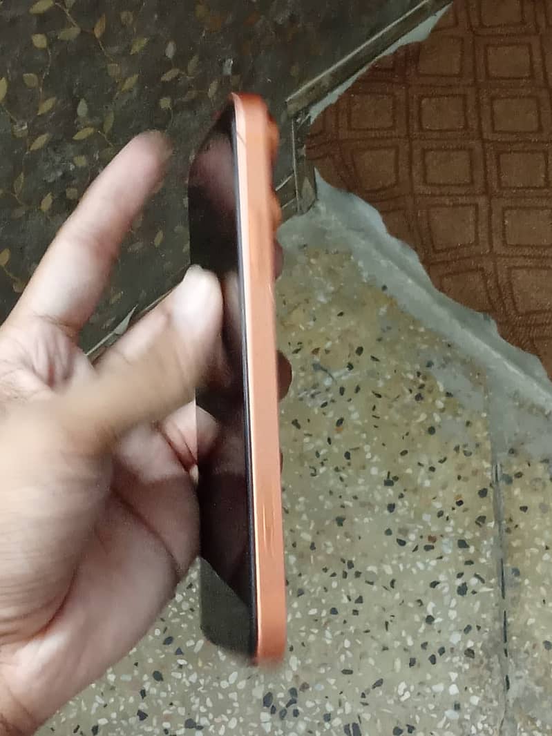 Apple iPhone XR 4