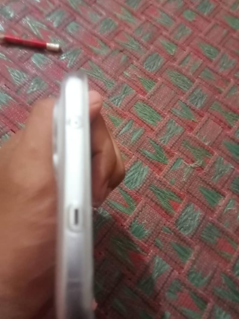 Tecno 40pro+ 3