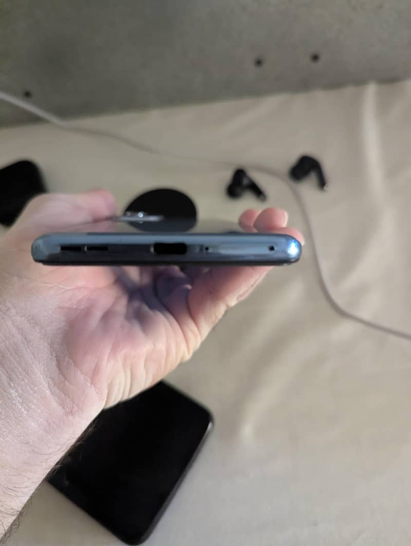 One Plus 9 6