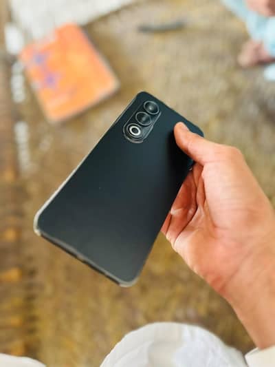 Itel S25 {in warrenty}